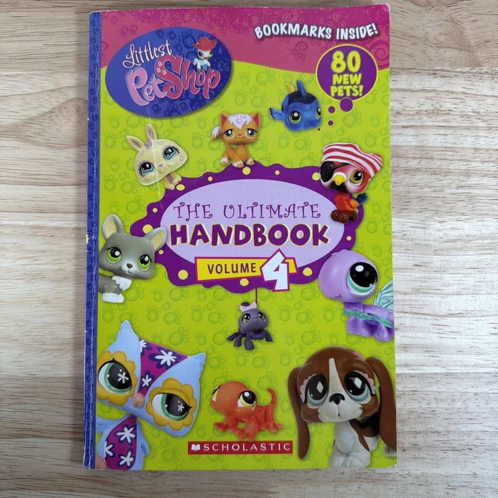 Littlest Pet Shop the Ultimate Handbook, Volume 4 [With Bookmarks]